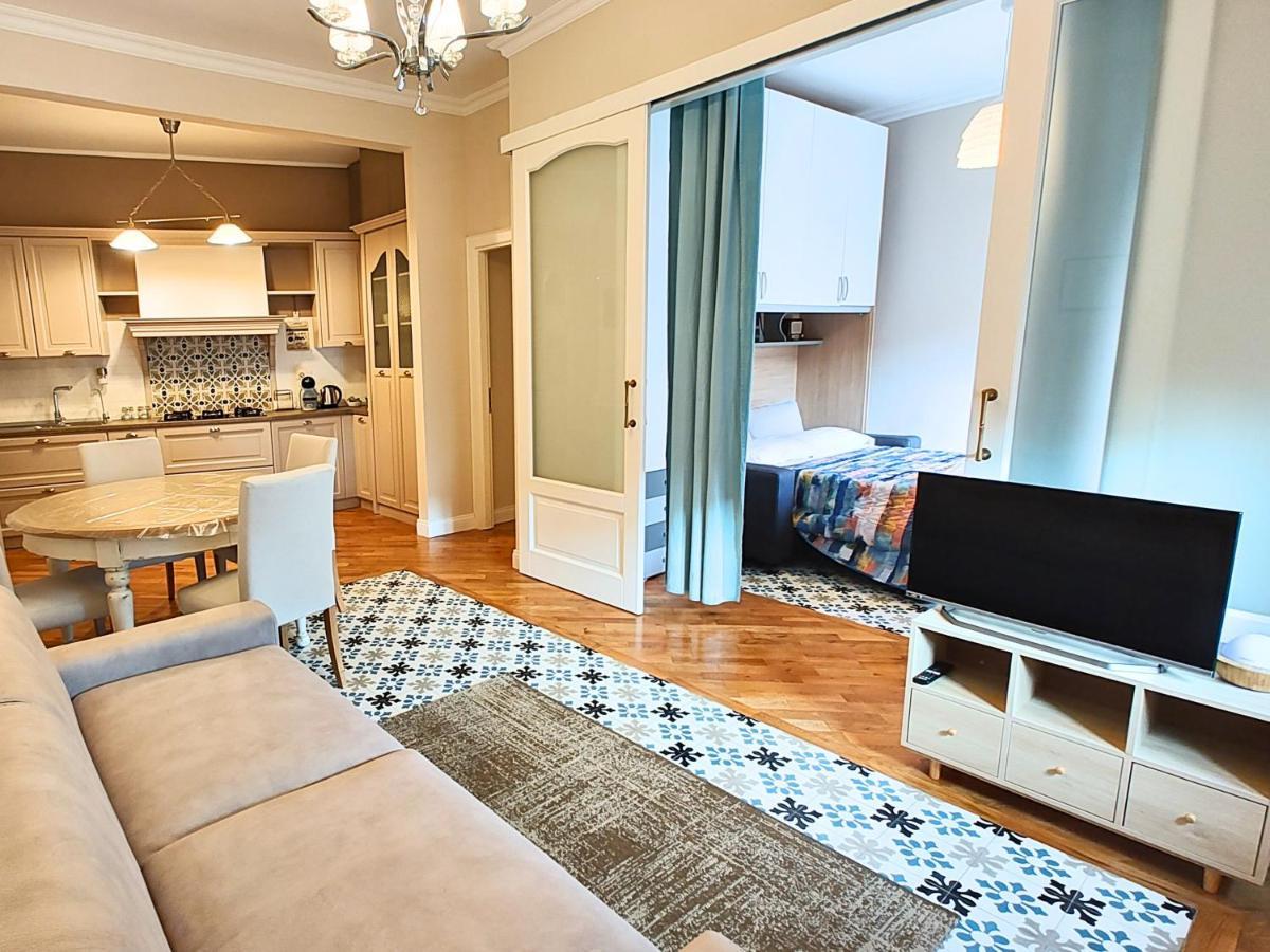 רומא Luxury Apartment By Palazzo Senesi מראה חיצוני תמונה